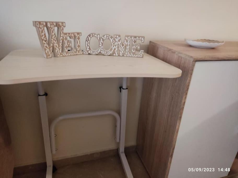 Theano'S Cozy & Quiet Lux Central Flat - Wifi & Full Amenities Patras Exterior foto