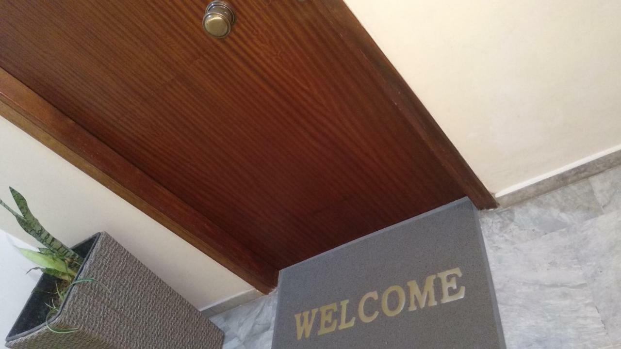 Theano'S Cozy & Quiet Lux Central Flat - Wifi & Full Amenities Patras Exterior foto
